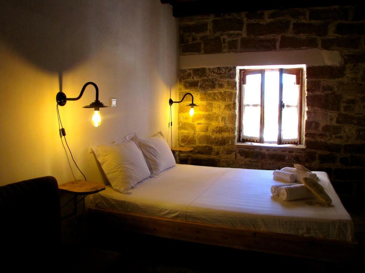 Teacher's House Maroni