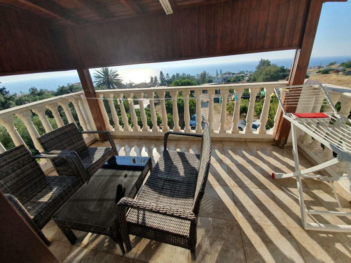 Joanna Sunset Apts Pomos
