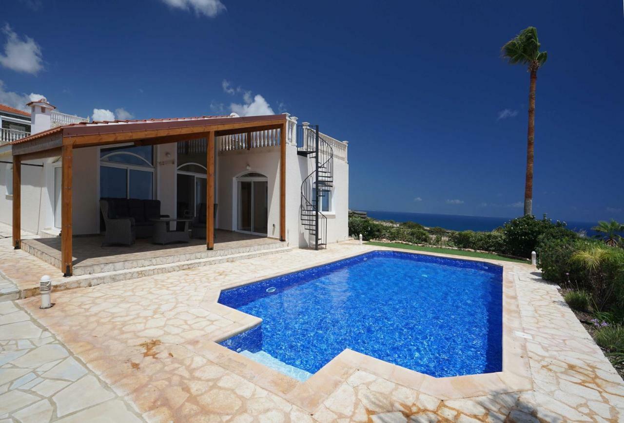 Unforgettable Family Escape - Cliffside With Panoramic Sea Views And Kid-friendly Private Pool Villa *