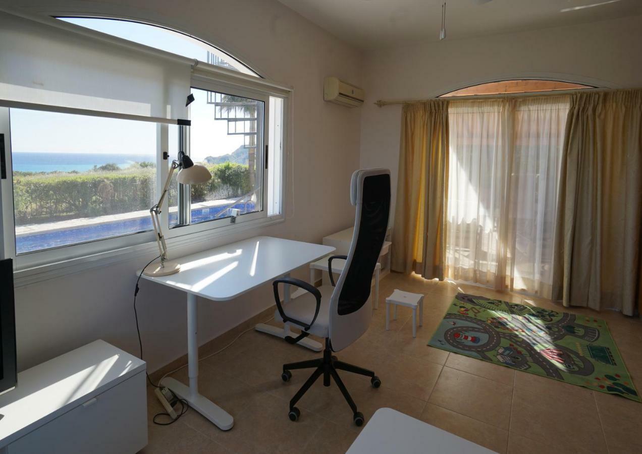 Unforgettable Family Escape - Cliffside With Panoramic Sea Views And Kid-friendly Private Pool Villa Pissouri