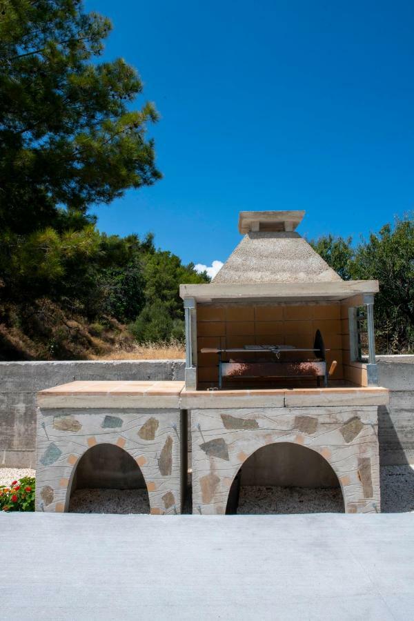 Paradise Blue Villa Pomos
