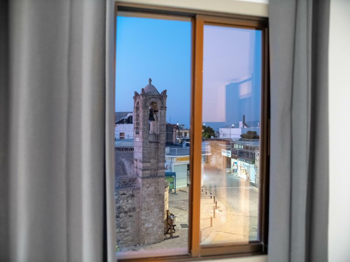 Kings Square Apartment