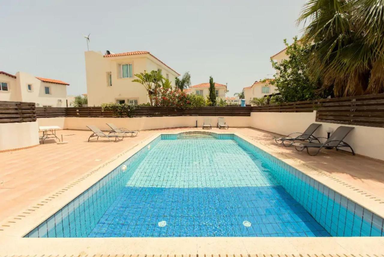 Golden Bay Deluxe * Protaras