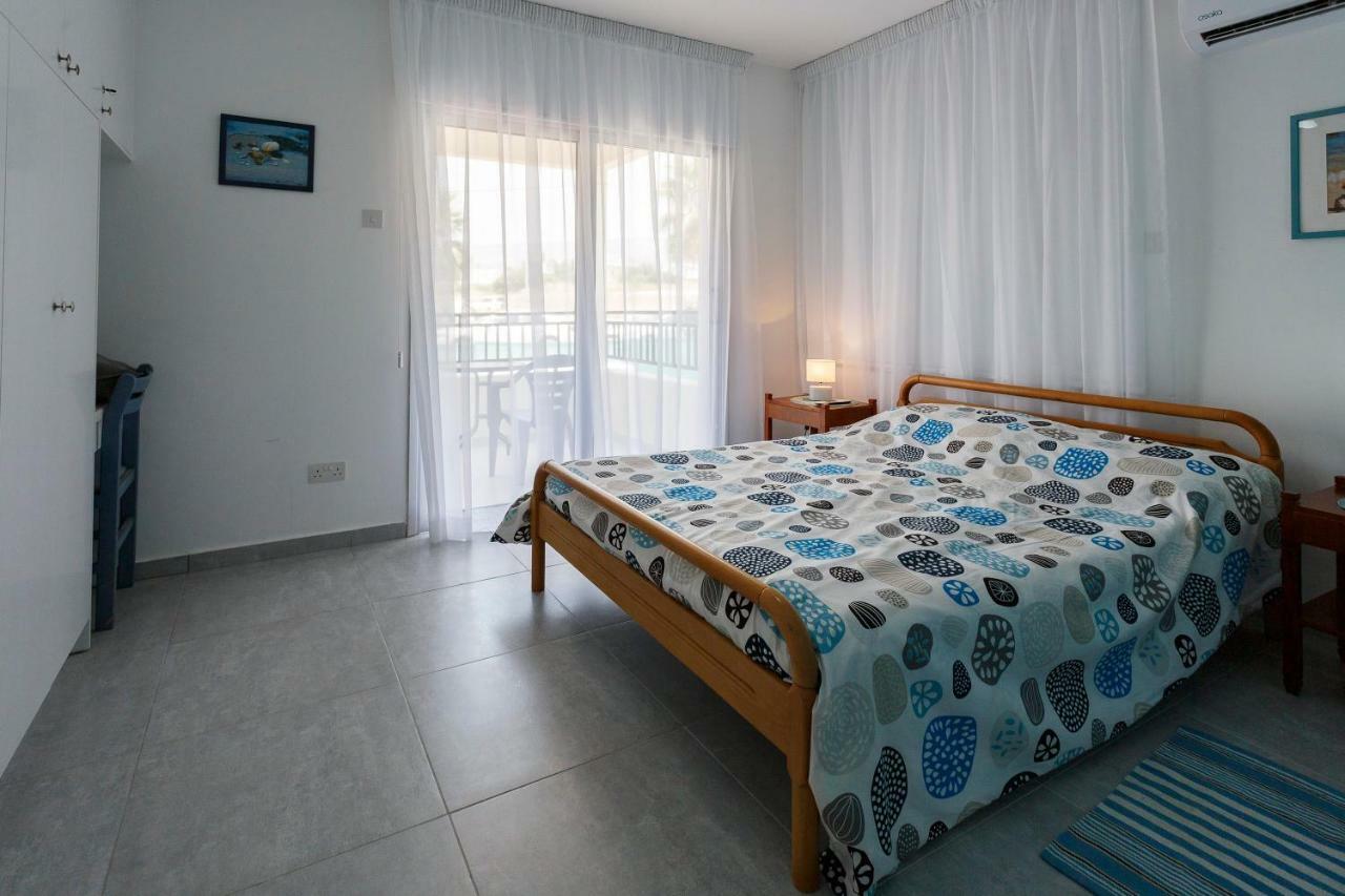 Coral Bay Sea Breeze - 3 Bedroom *