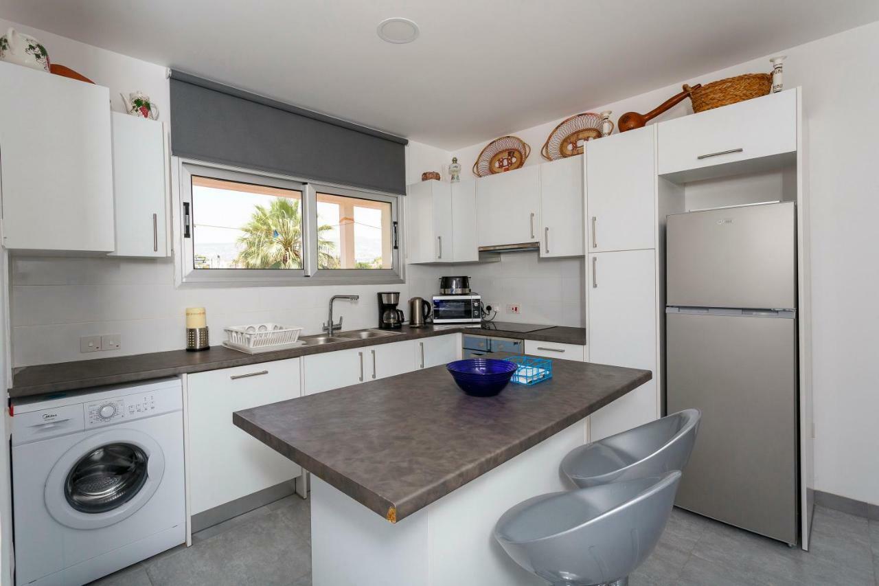 Coral Bay Sea Breeze - 3 Bedroom * Pegeia