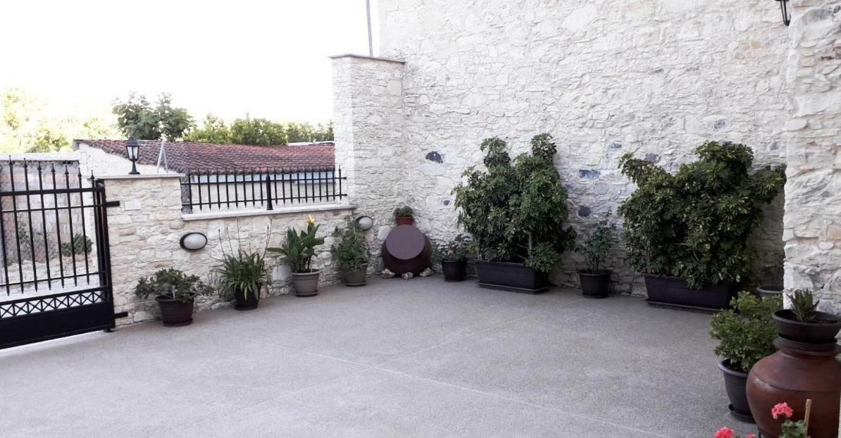 Maria's Apartment