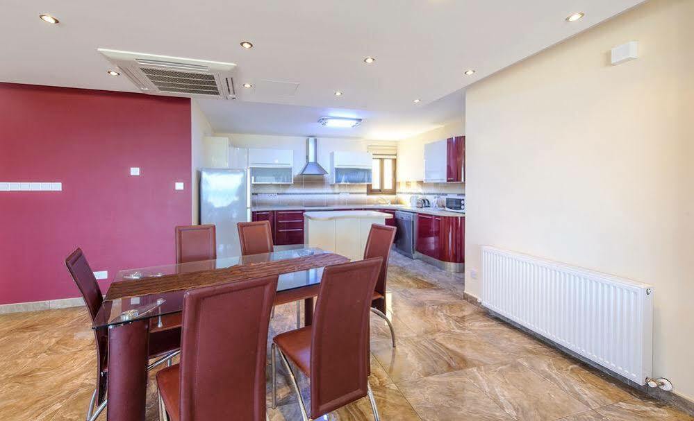 Hotel Seafront Luxury Protaras