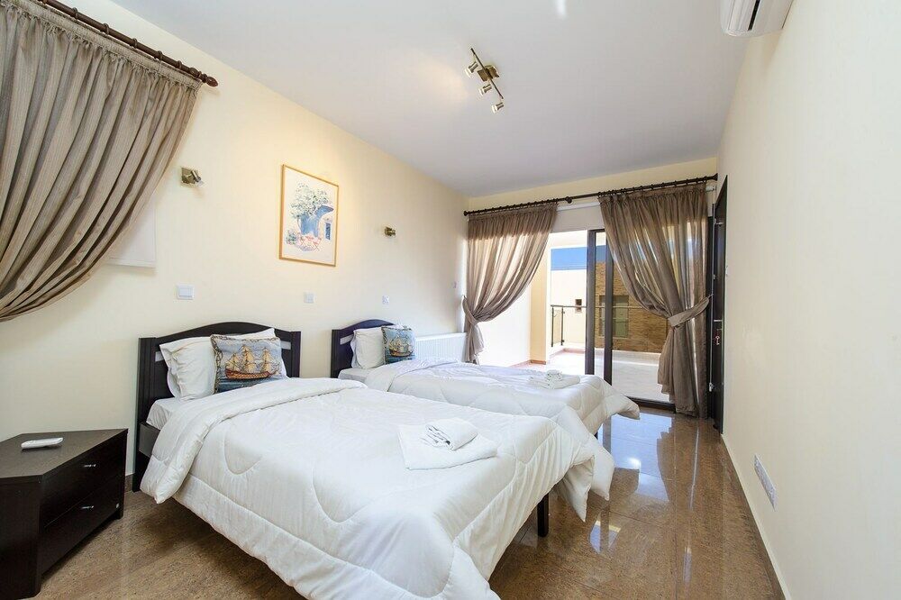 Seafront Luxury