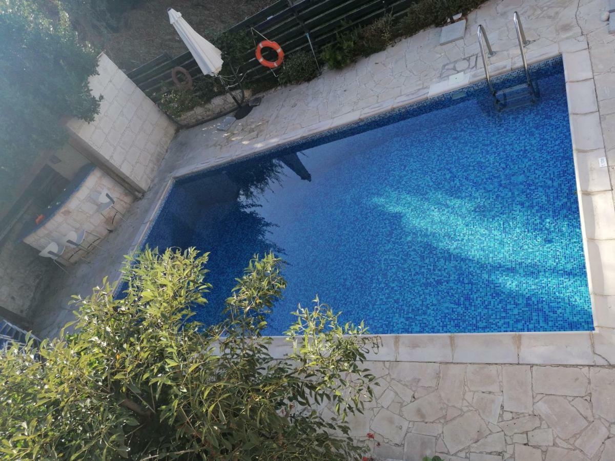 Avra Family Maisonettes Apartment