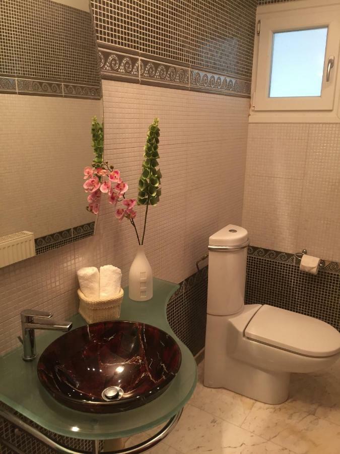Villa Deluxe First Line *