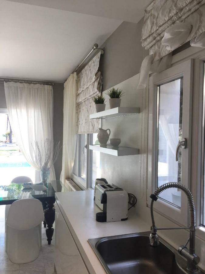 Deluxe First Line Villa