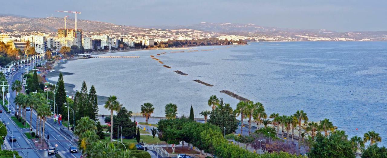 Delphi Court - Large 1 Bed -sleeps 4, Near Sea/beach - Free Wifi Limassol