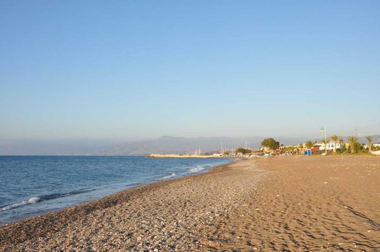 Villa Lachi Marina #17 *