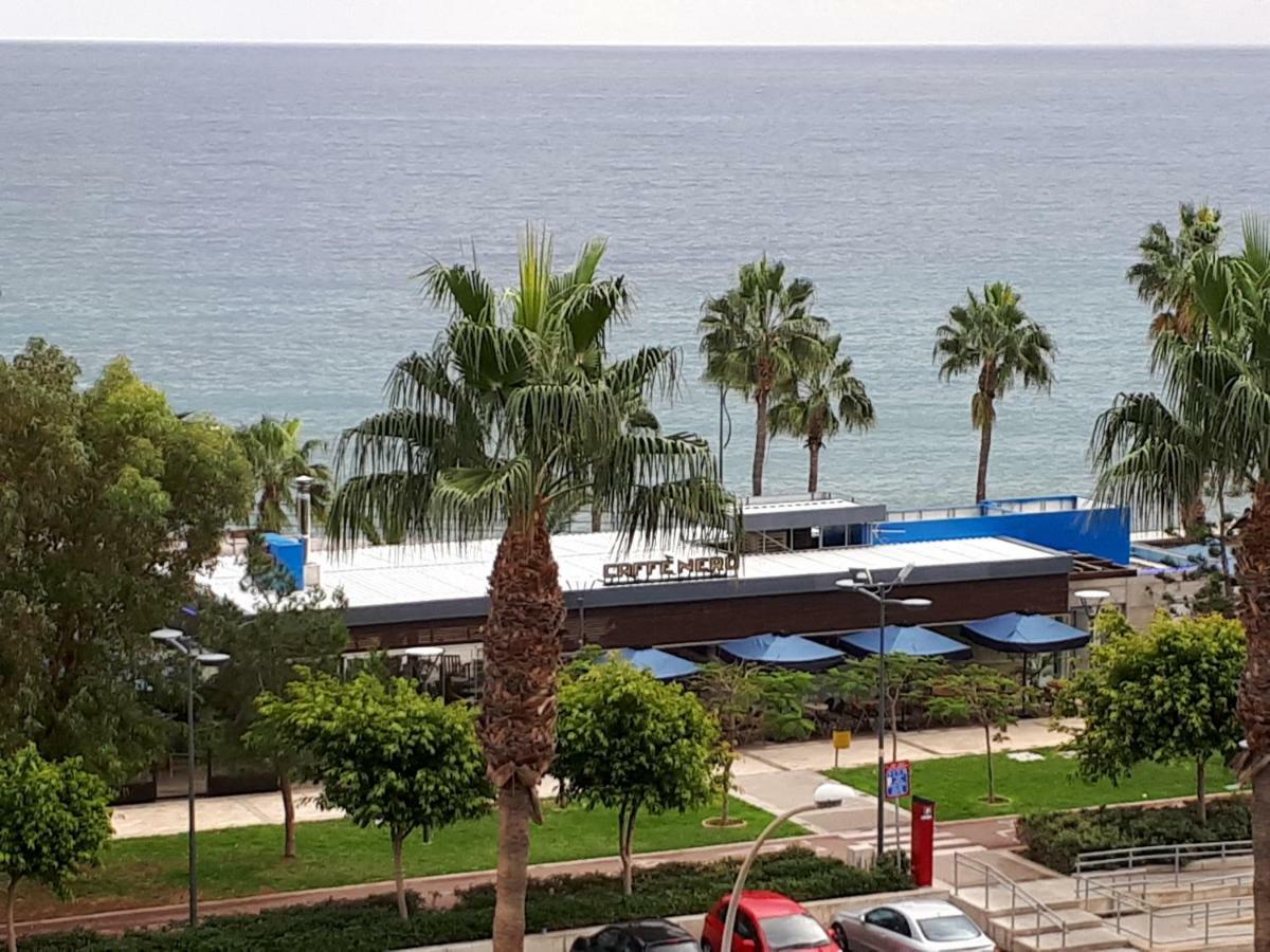 Sea Front & City Center, Amazing Sea View * Limassol