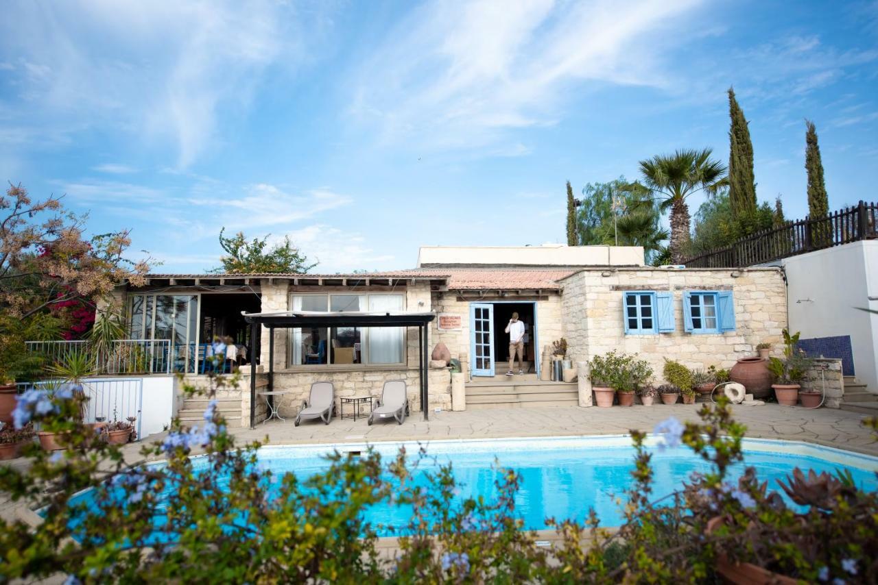 Mespilo House, Panoramic With Breakfast Country house Tochni