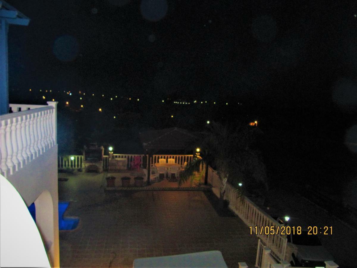 Dioni Holiday home *