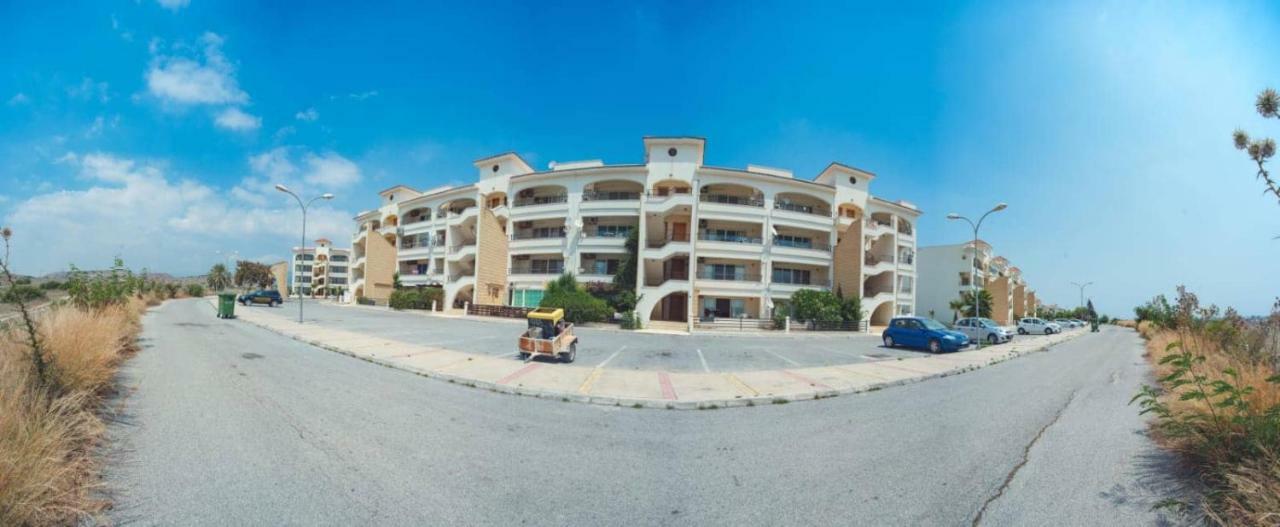 Sunrise Club Apartamento Gastria