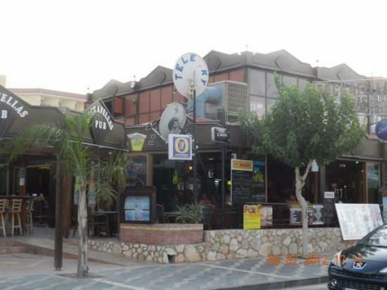 Pallinio Court 402 Fig Tree Bay- Beach, Iasonos Str 7a * Protaras