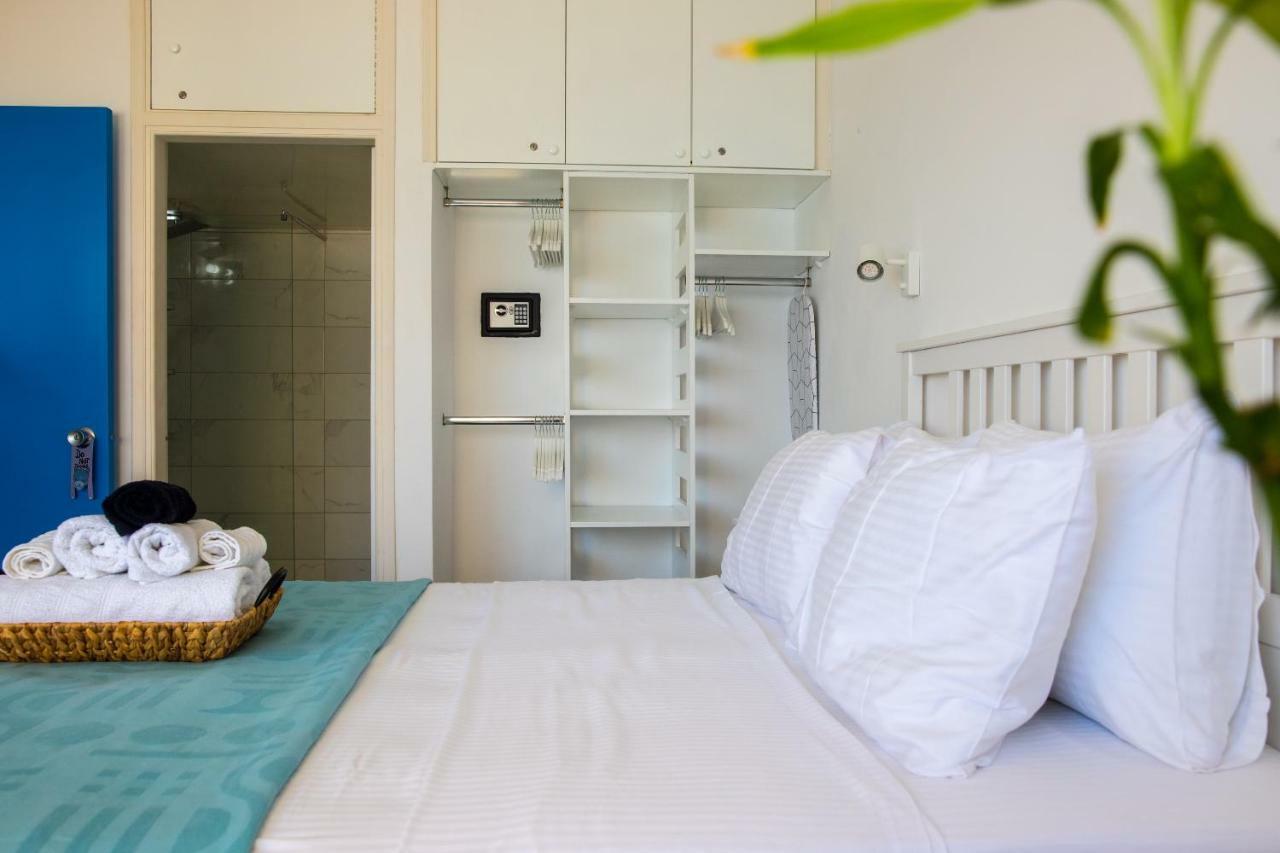Luxury Penthouse 1br-seafront-seasonal Pool-central Apartment *