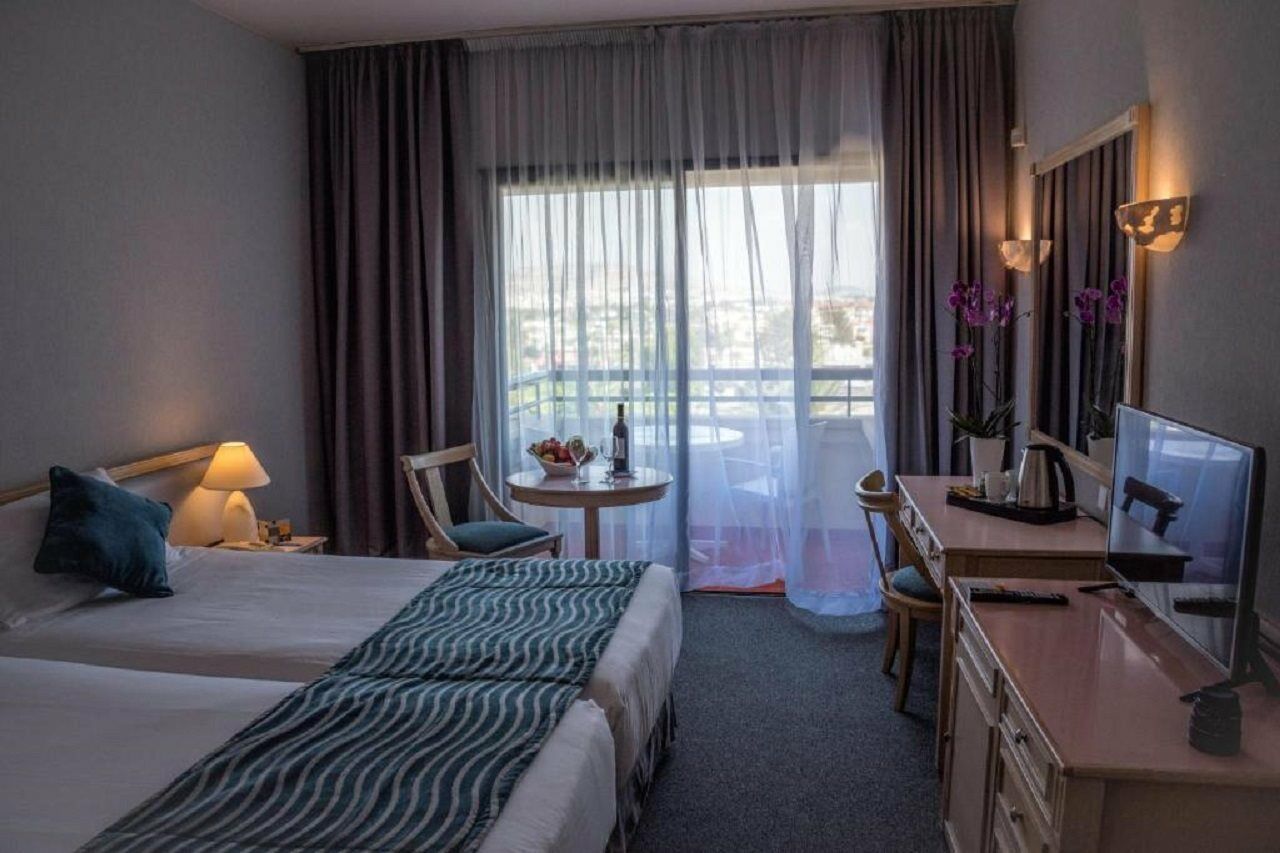 Resort Palm & 4*