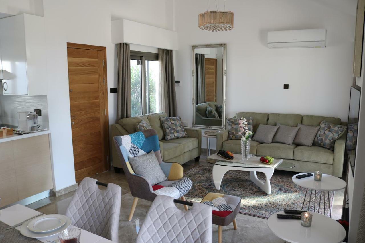Villa Yulya By Taimoura Paphos