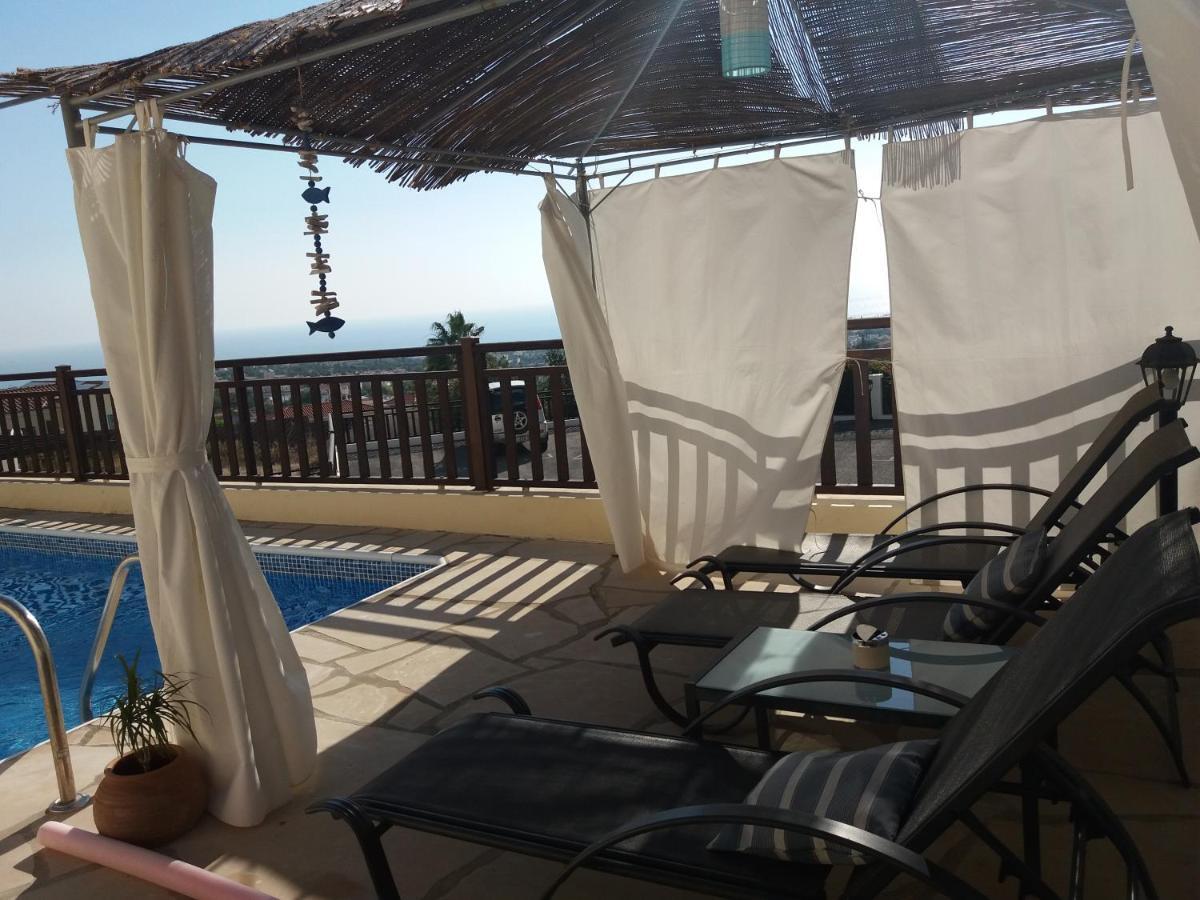 Loggin Holiday House * Peyia