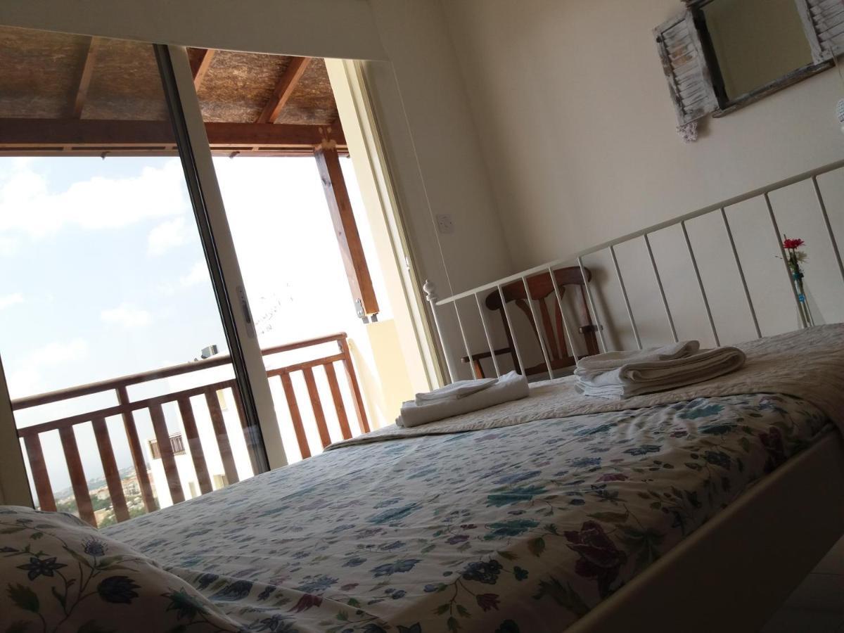 Loggin Holiday House * Peyia