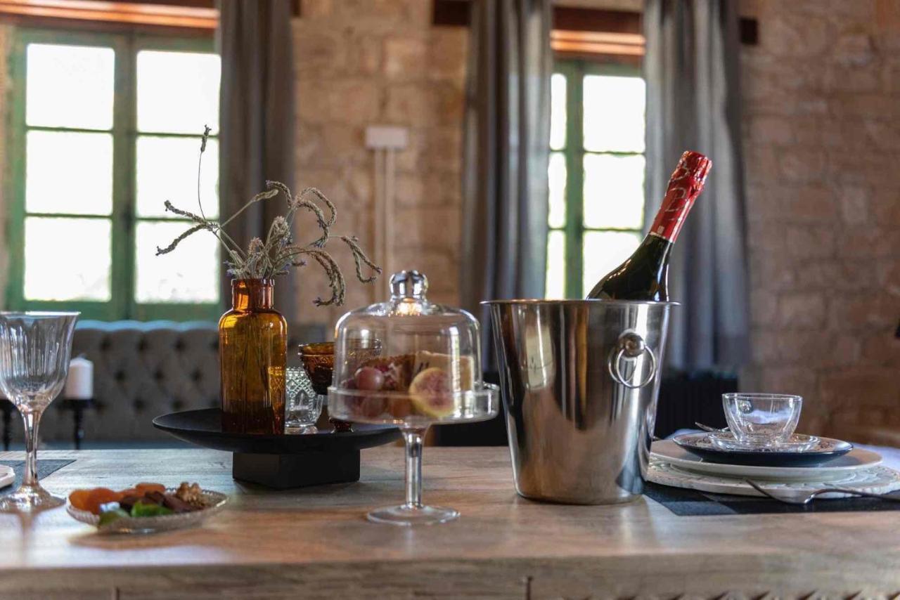 Bed & Breakfast Oinou Strata - Adults Only