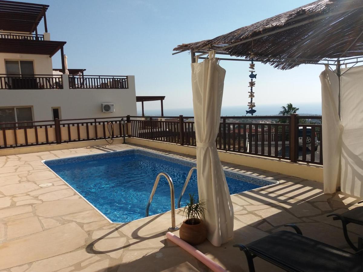 Loggin Holiday House * Peyia