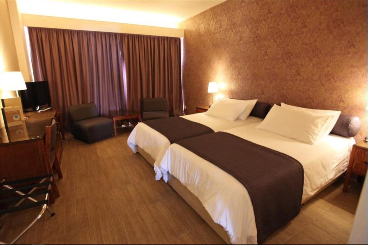 Hotel Poseidonia 4*