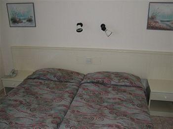 Hotel Mandali 3*