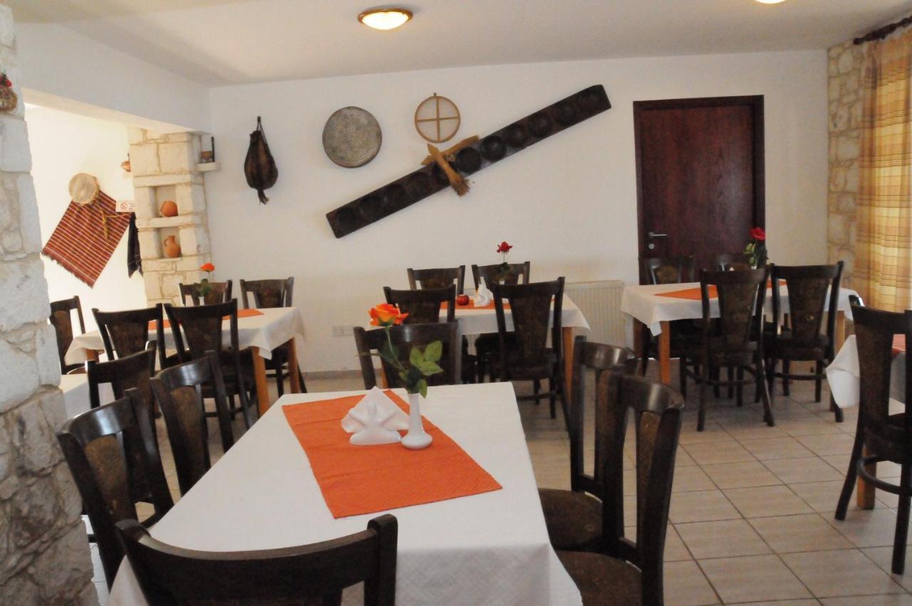 Palates Hotel