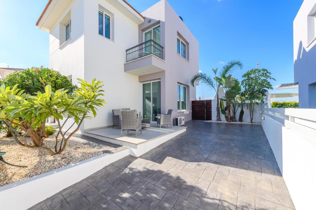 Avra Villas
