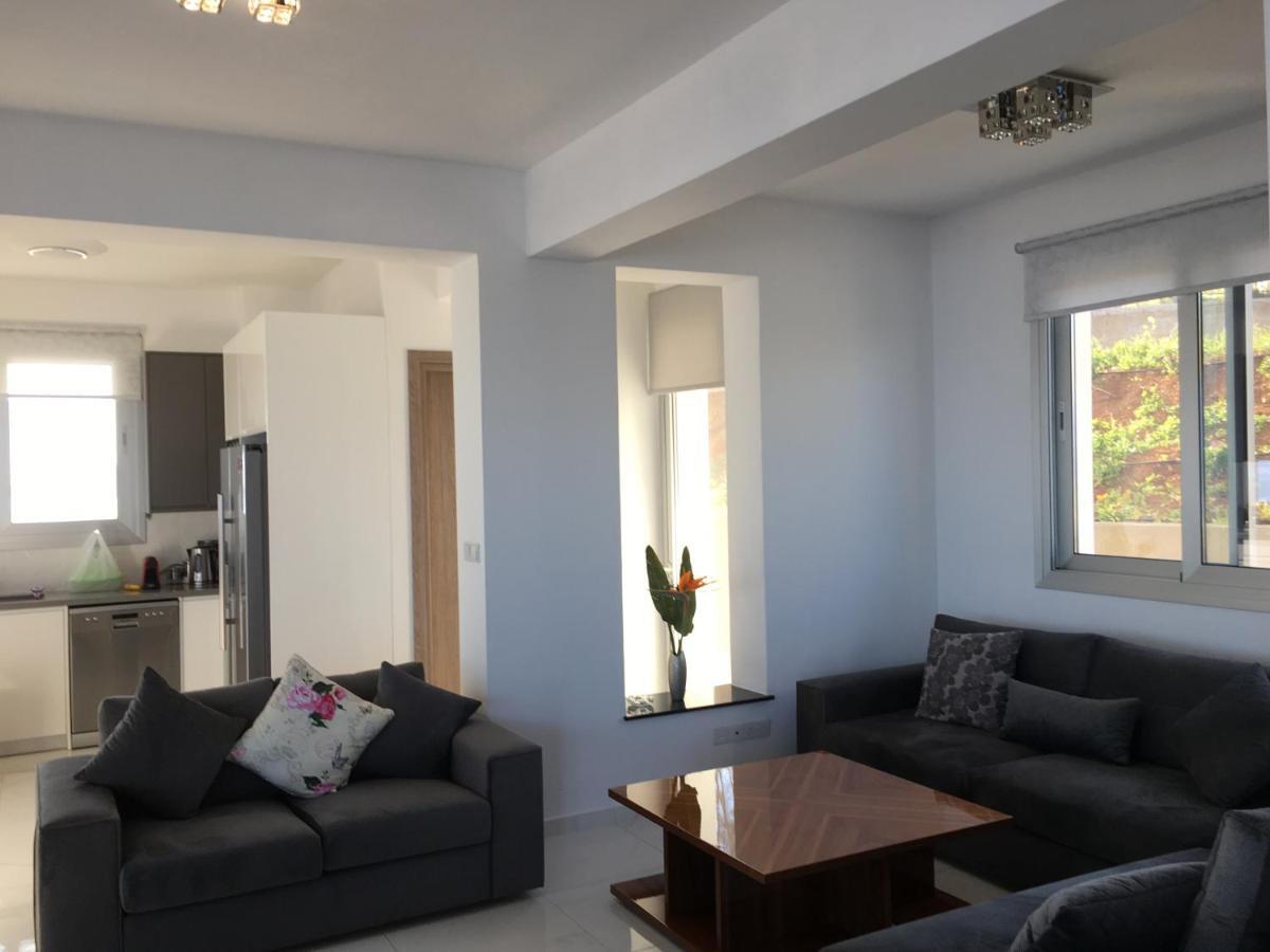 Elite Sea View Villa Pomos