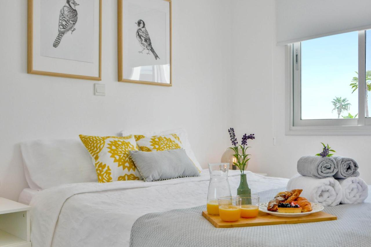 Phaedrus Living: Seaside Luxury Flat Lighthouse 67
