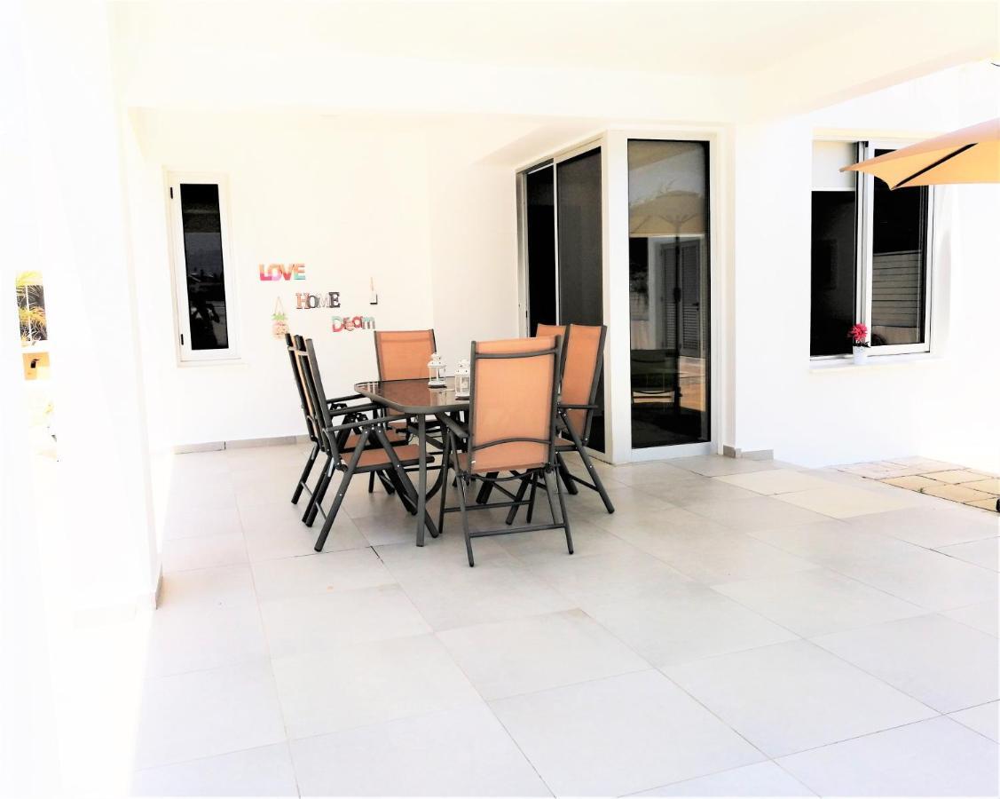 Colonial Beach Villa 16 & 15 Villa