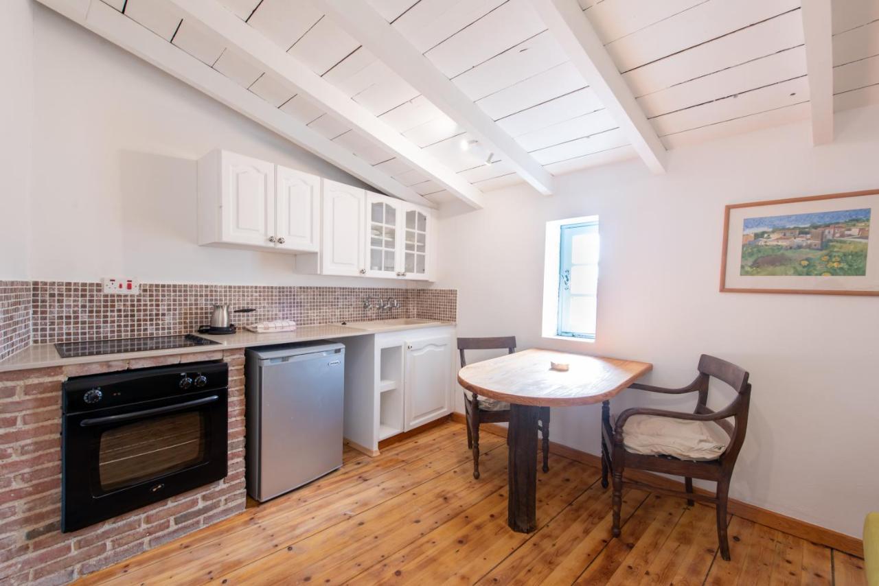 Mespilo House, Panoramic With Breakfast Country house
