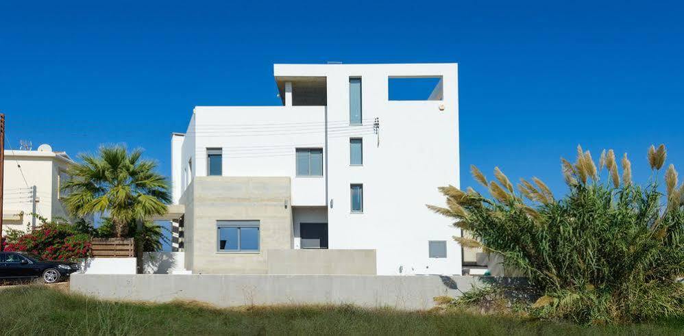 Emerald Villa