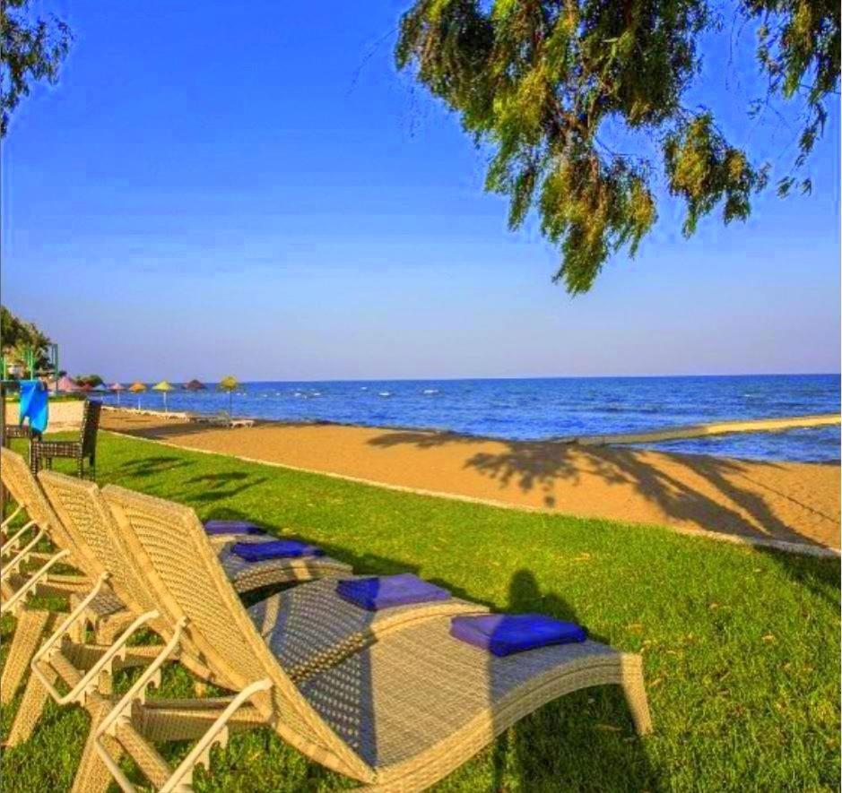 Merit Cyprus Gardens Seafront & Beach & Casino Hotel 4*