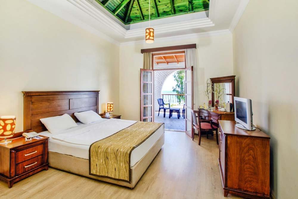 Hotel Merit Cyprus Gardens Seafront & Beach & Casino Trikomo