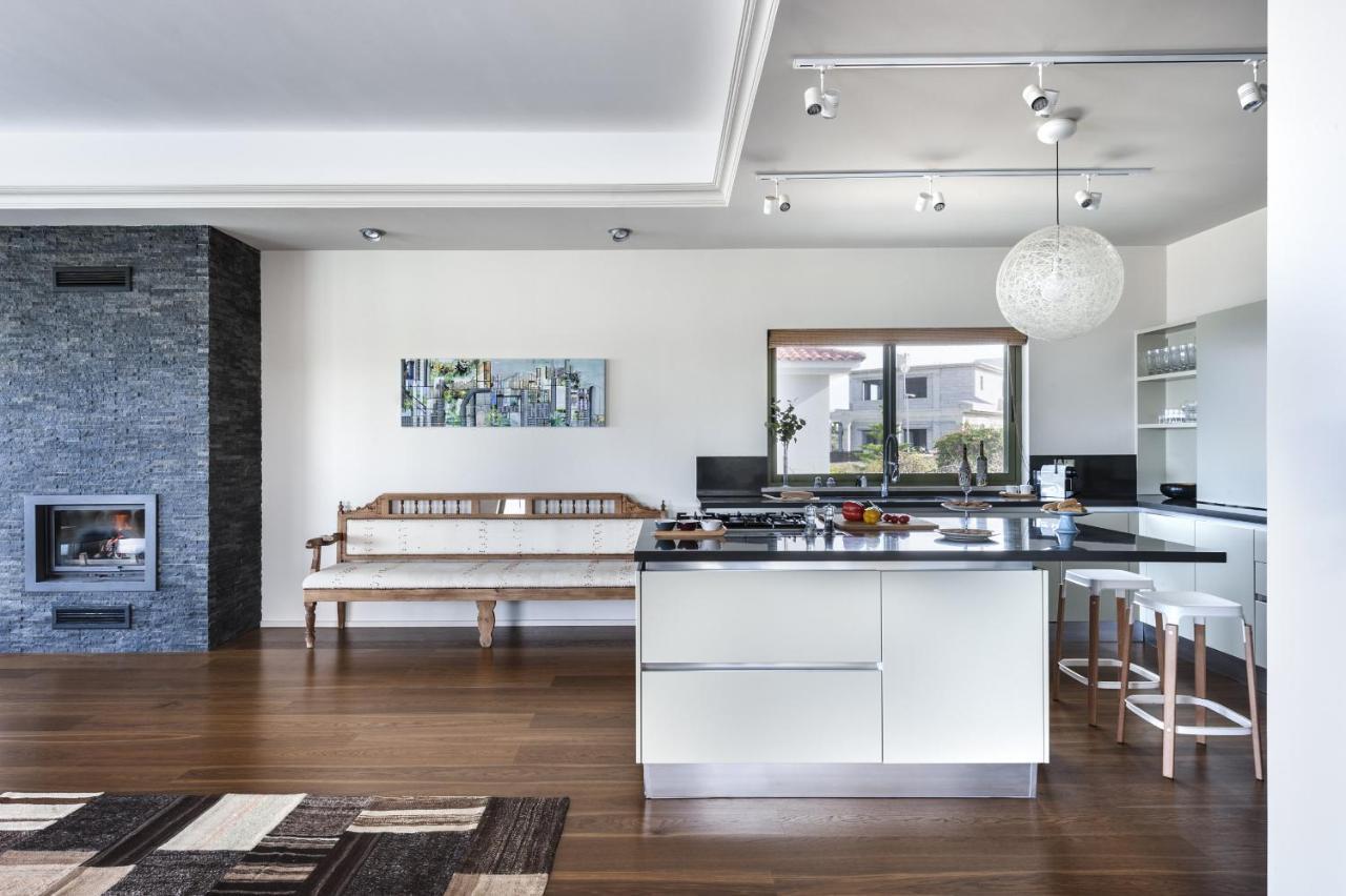 Villa Adam Front With Private Butler *