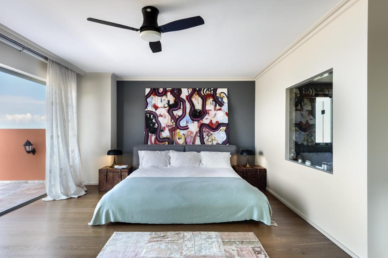 Adam Front With Private Butler Villa *