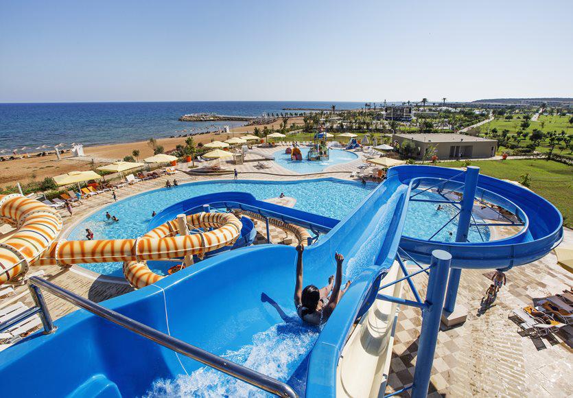 Noah's Ark Deluxe Hotel Vokolidha