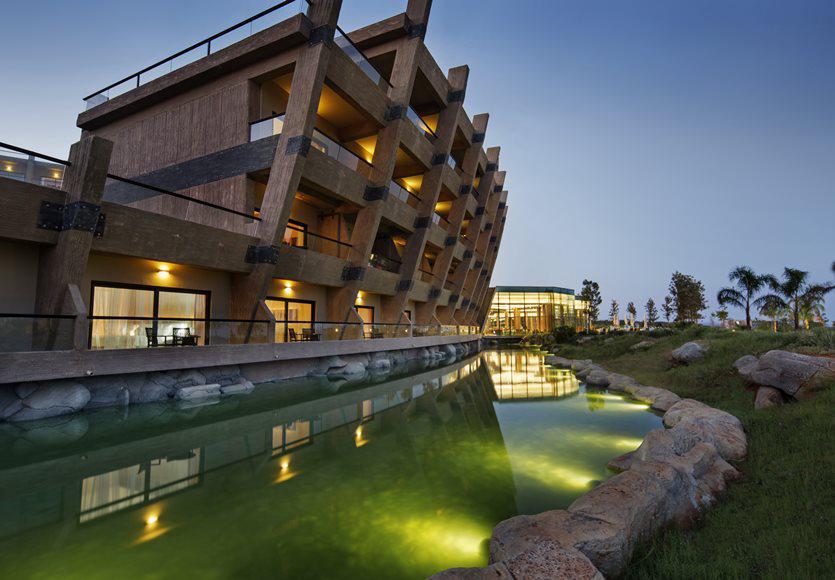 Noah's Ark Deluxe Hotel 5*