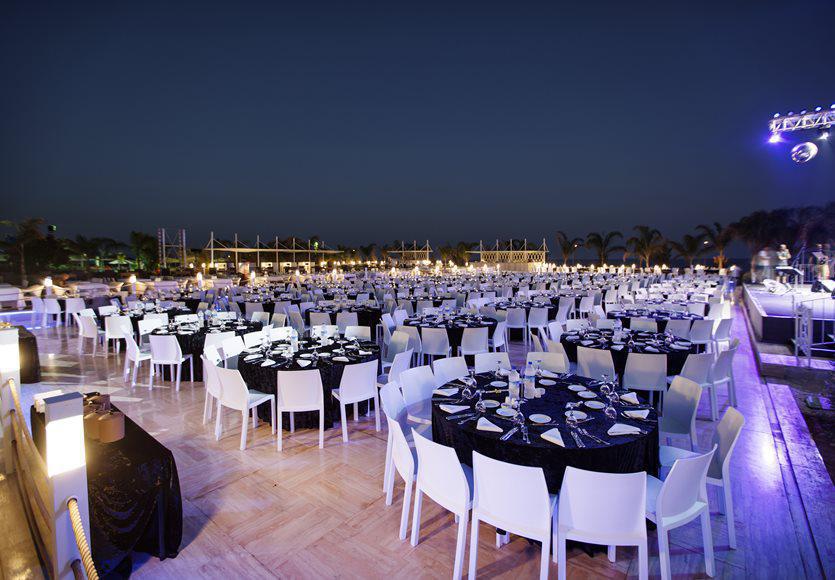Noah's Ark Deluxe Hotel 5*