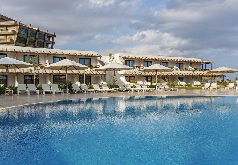Noah's Ark Deluxe Hotel Vokolidha