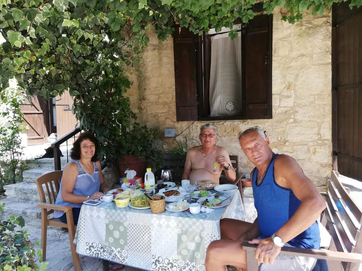 Loxandra Inn