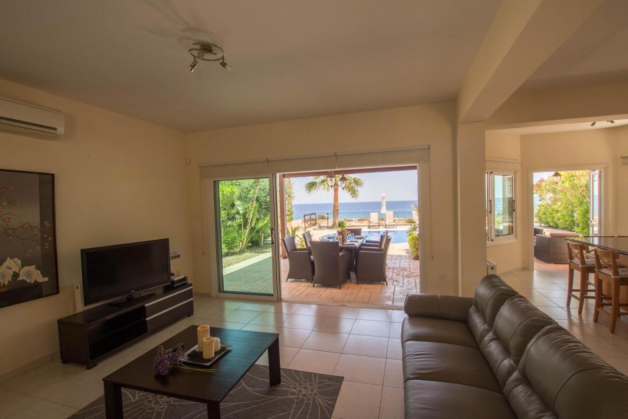 Sea Holly Front Line Holiday home