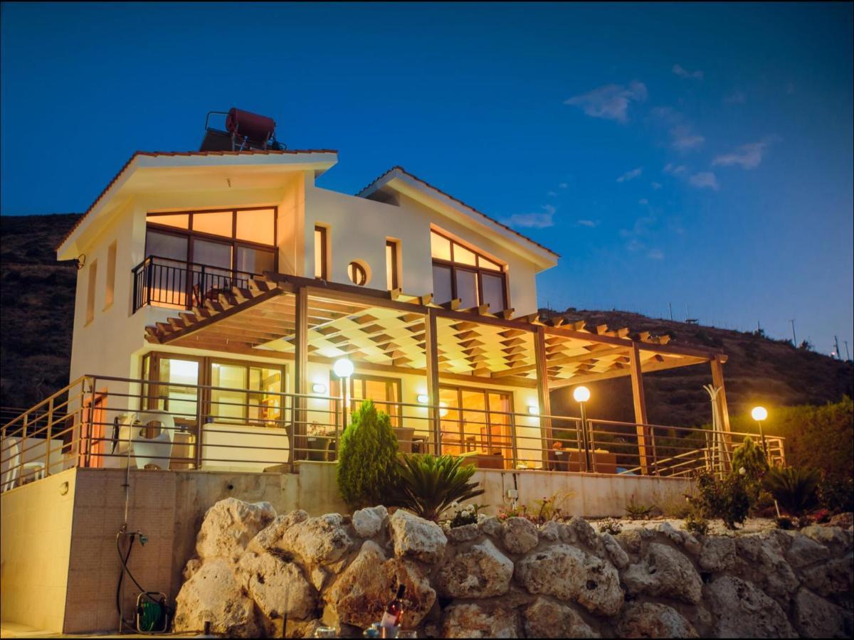 Kallinousa Villa