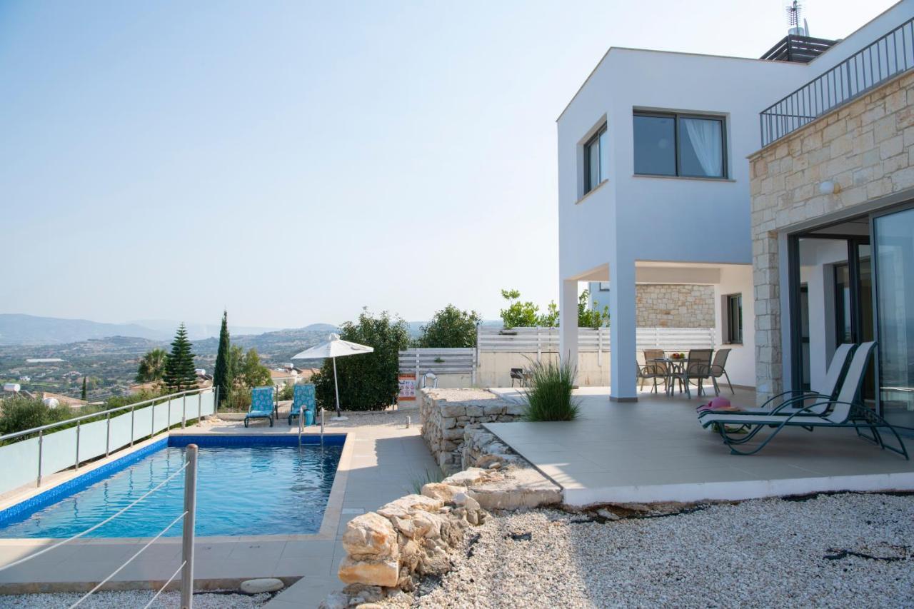 Esprit 25 Latchi Villa